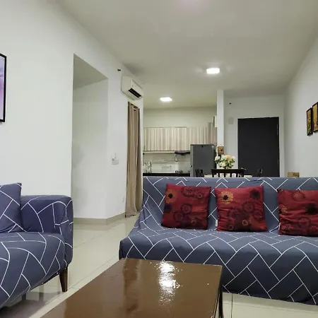 Homestay D'Univ 360 Place Seri Kembangan Exterior photo